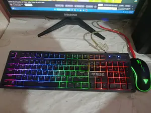 Desktop Computer 8GB AMD Ryzen 5 SSD 256GB