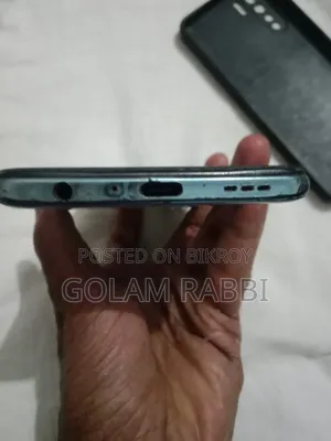 অপ্পো এফ১৫ ১২৮ জিবি সাদা