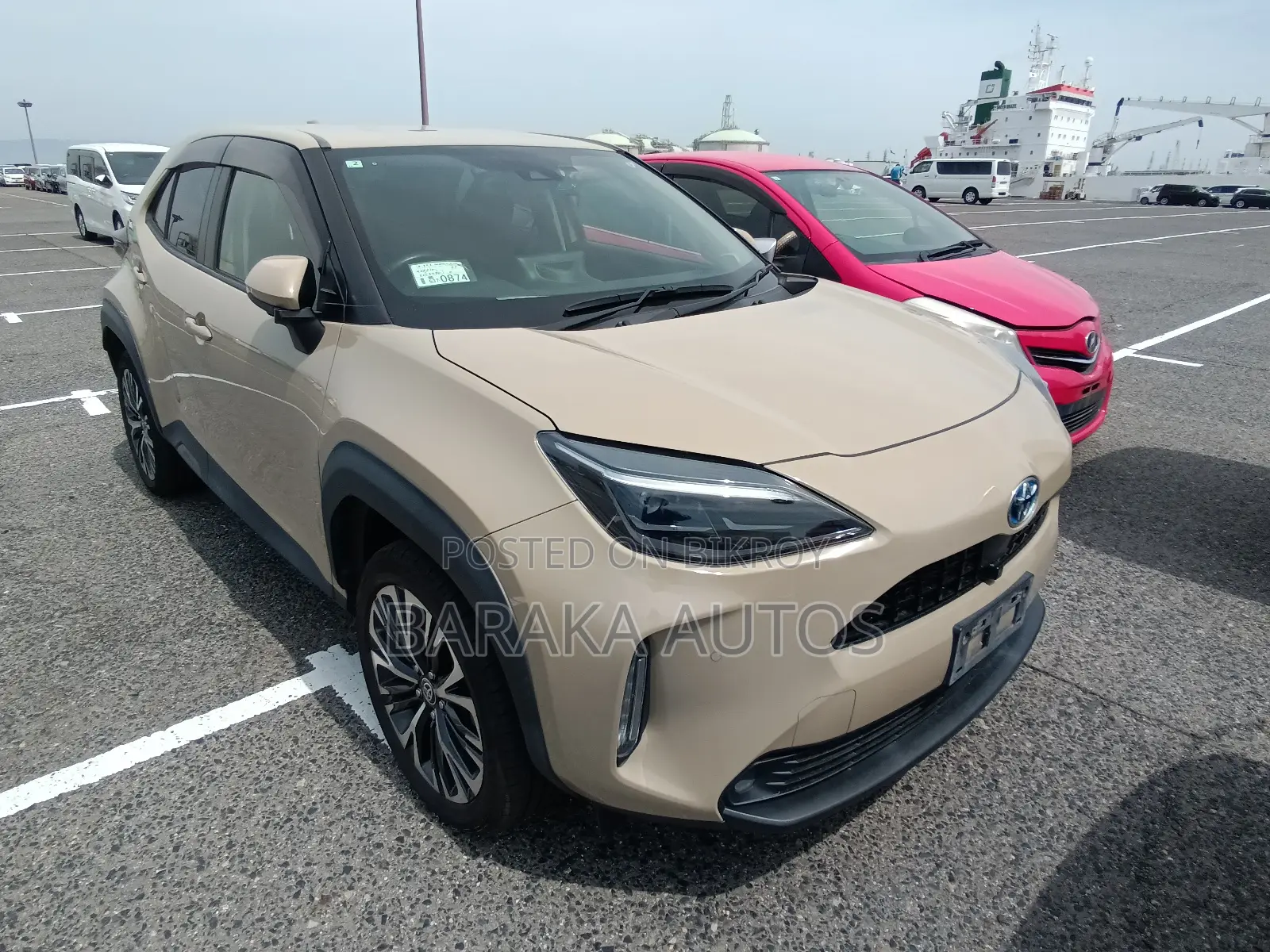 Toyota Yaris 2021 Beige