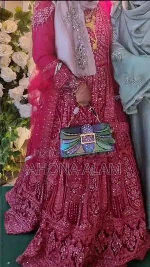 ড্রেস, গাউন