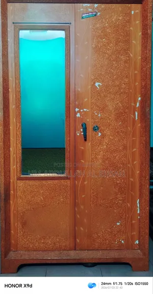 জরুরী স্টিলের আলমারি বিক্রি হবে