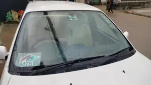 টয়োটা করোল্লা সেডান অটোমেটিক ১৯৯৭ সাদা