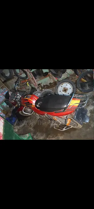 Bajaj CT 100 2010 Red
