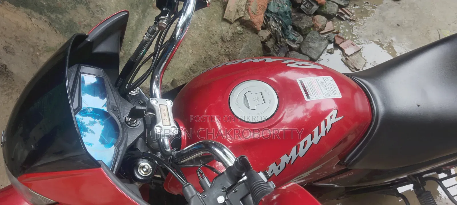 হিরো গ্ল্যামার ২০২২ লাল