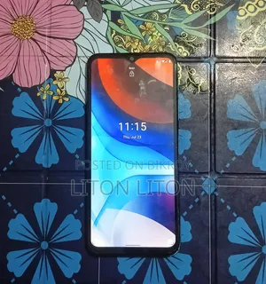 মোটরসাইকেল মোটো ই৭ পাওয়ার ৩২ জিবি ব্লু