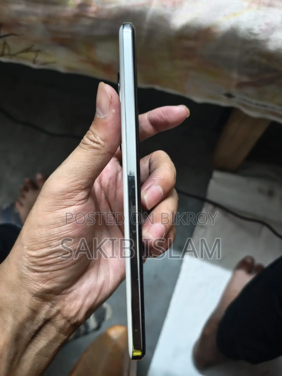 অনার ২০০ ২৫৬ জিবি হোয়াইট