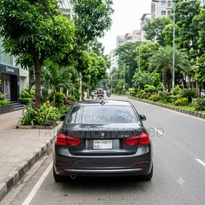 BMW 318i 2015 Gray