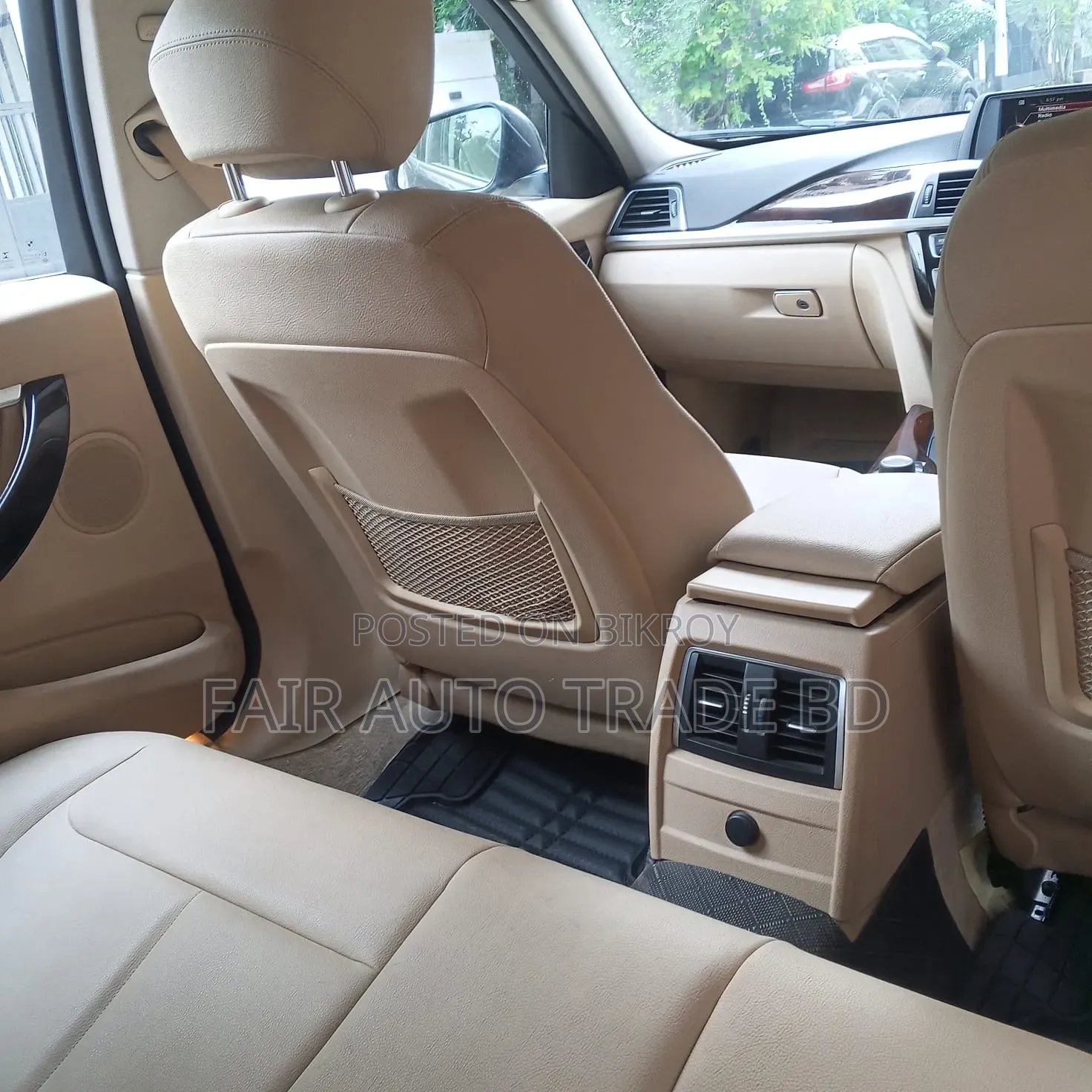 BMW 318i 2015 Gray