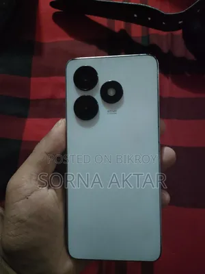 টেকনো স্পার্ক ২০সি ১২৮ জিবি সাদা