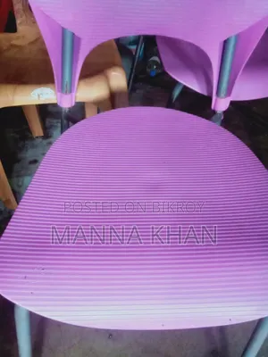 চেয়ার বিক্রির জন্য