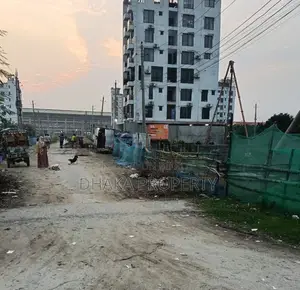Metro Station 3 Katha Park North at Sector-16/H