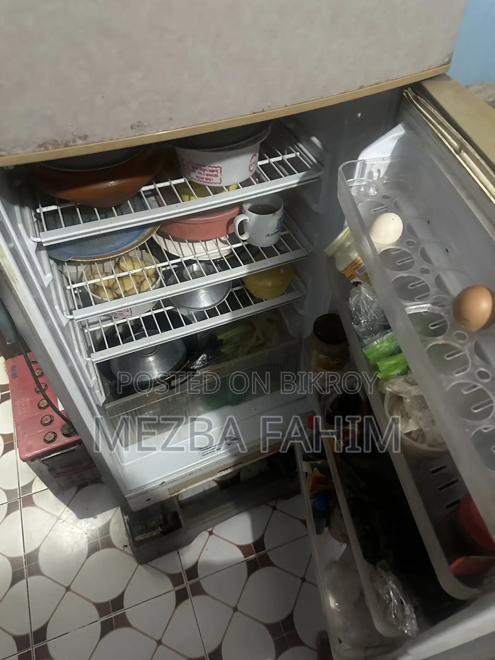 ফ্রিজটি বিক্রি করা হবে