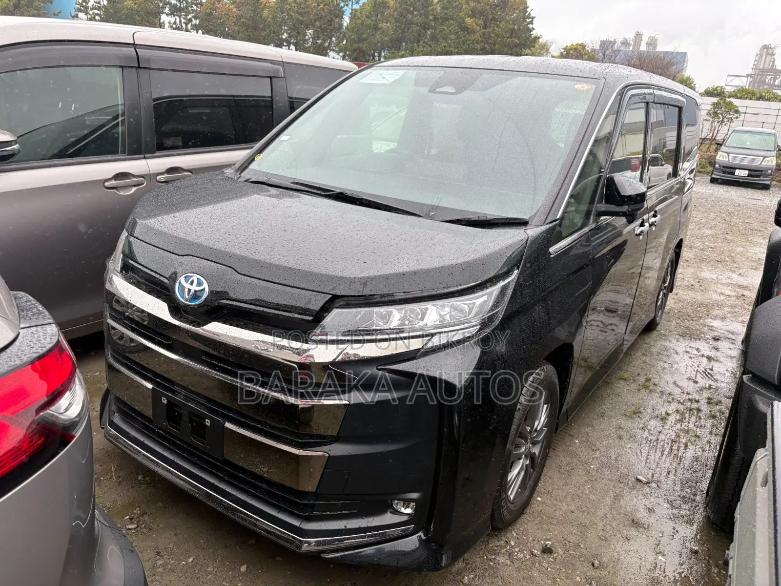 Toyota Noah 2022 Black