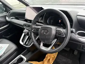 Toyota Noah 2022 Black