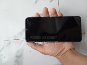 Infinix 64 GB Blue