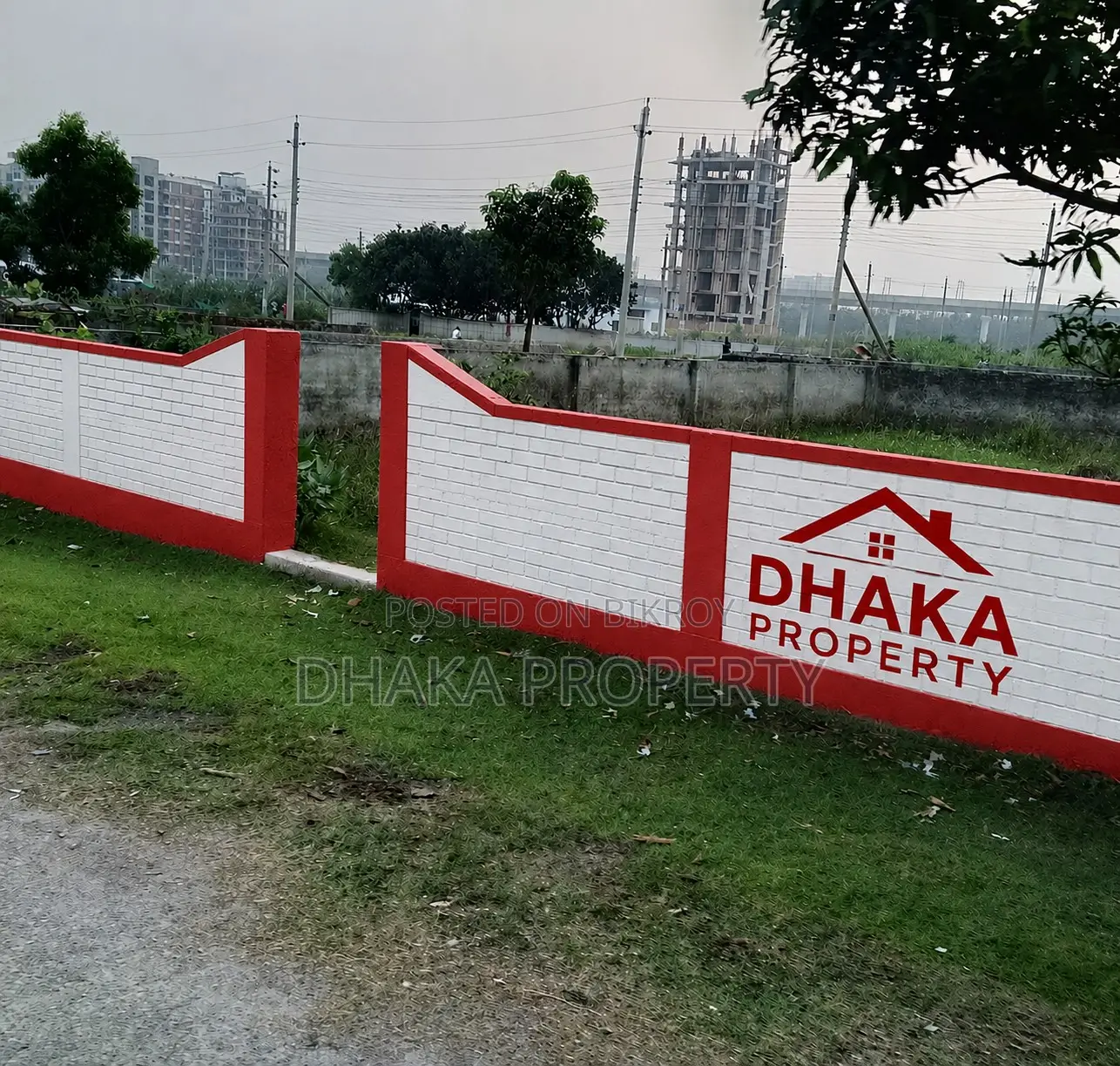 Exclusive Land Sale 3 Katha North at Sector-17/G
