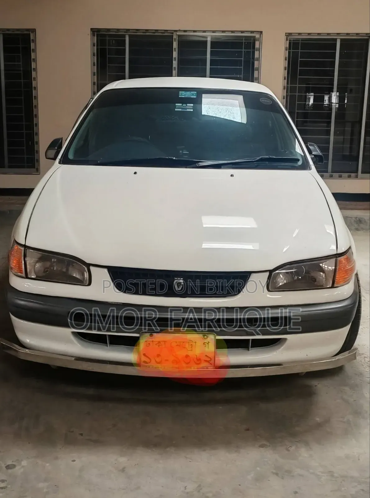 Toyota Corolla II 1996 White