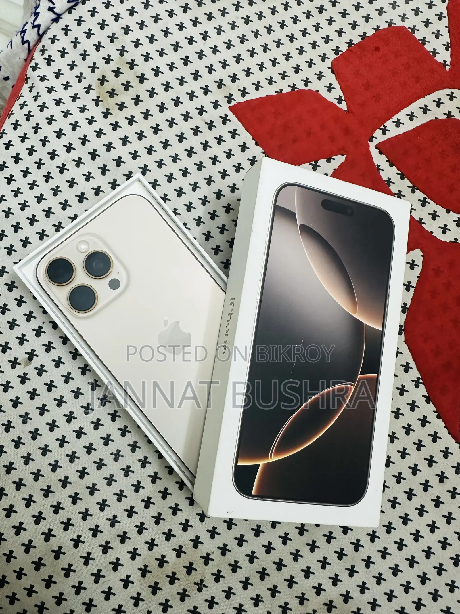 New Apple iPhone 16 Pro Max 256 GB Gold