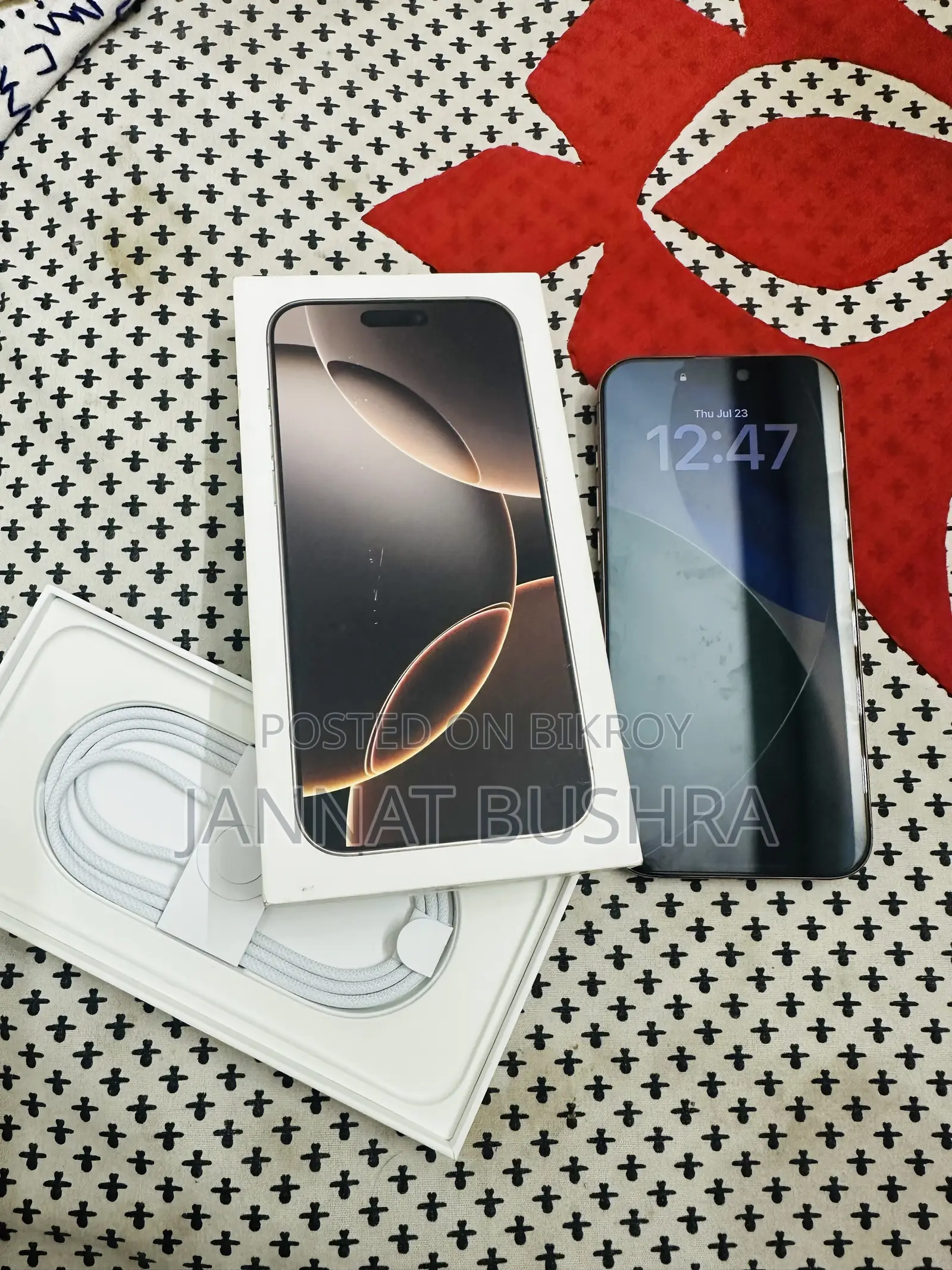 New Apple iPhone 16 Pro Max 256 GB Gold