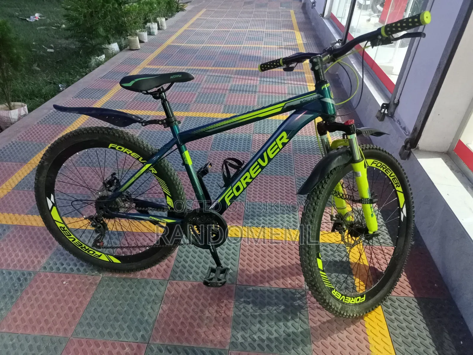 A gear cycle will be sold. Only genuine buyers should message or call.