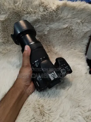 200d+18-135mm STM