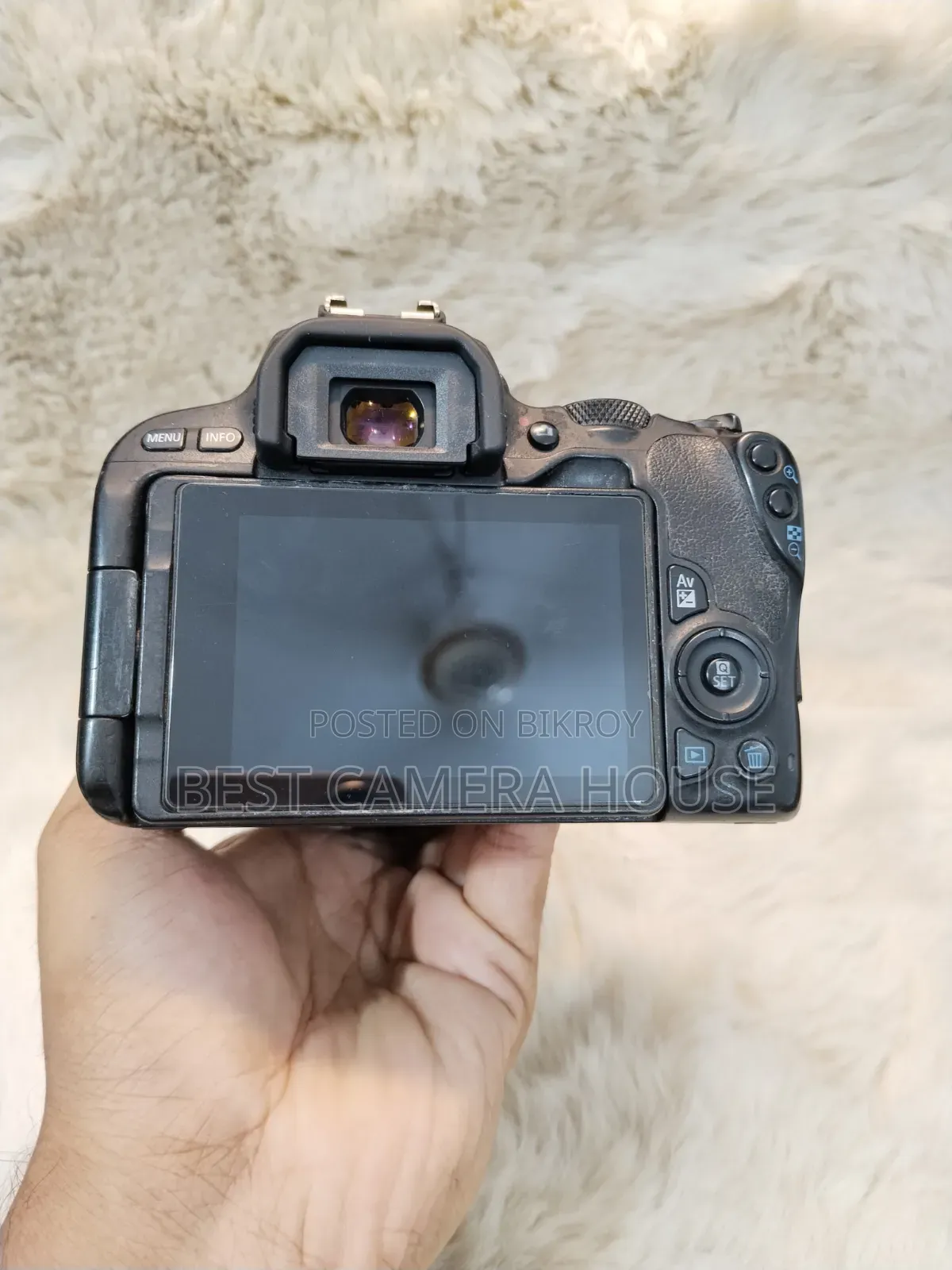 200d+18-135mm STM