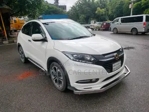 Honda Vezel 1.5 Four-Wheel Drive 2015 Pearl