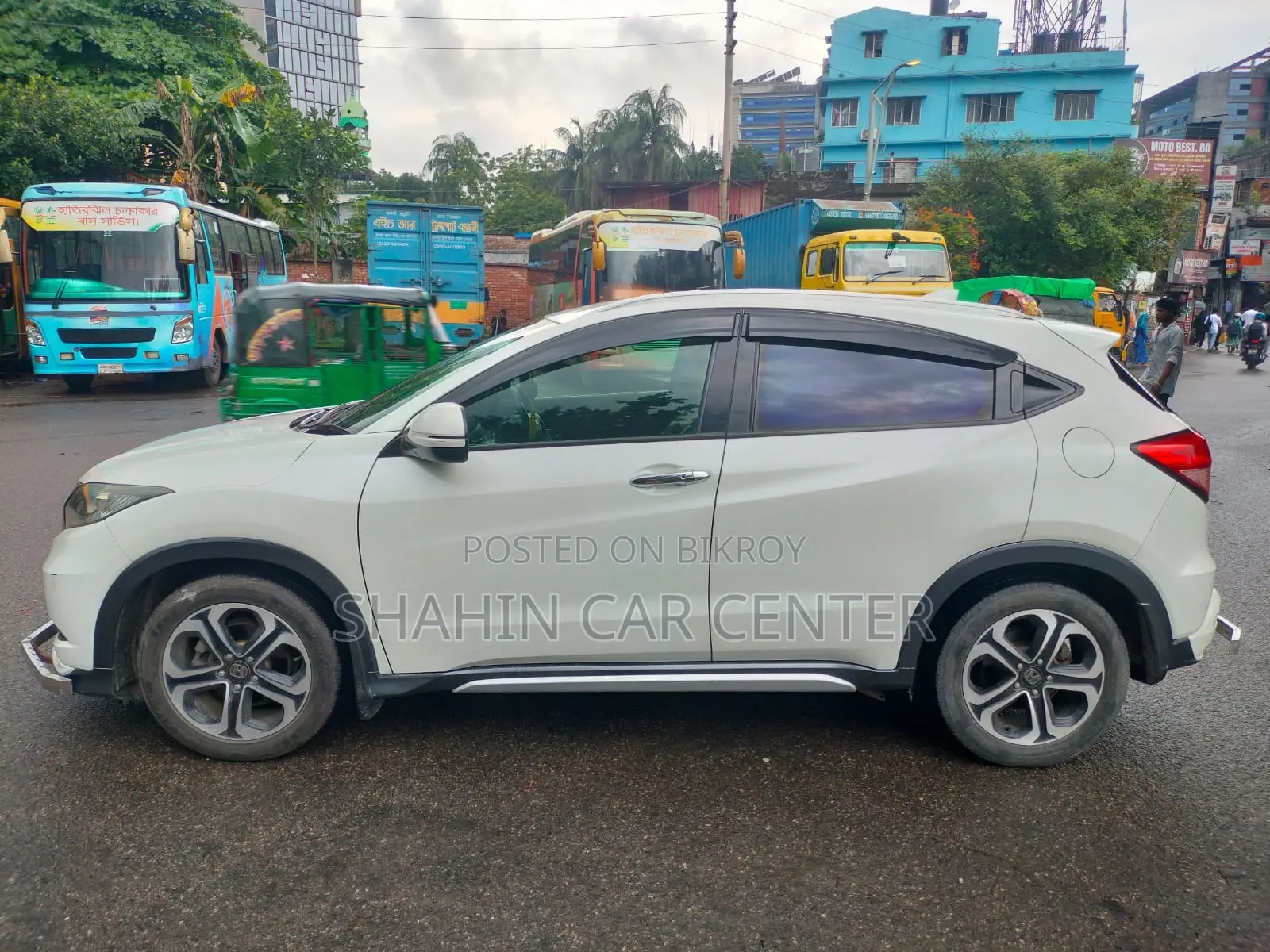 Honda Vezel 1.5 Four-Wheel Drive 2015 Pearl