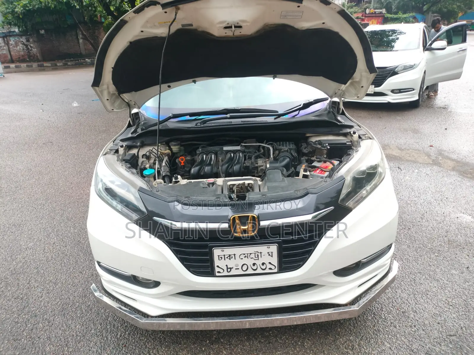 Honda Vezel 1.5 Four-Wheel Drive 2015 Pearl