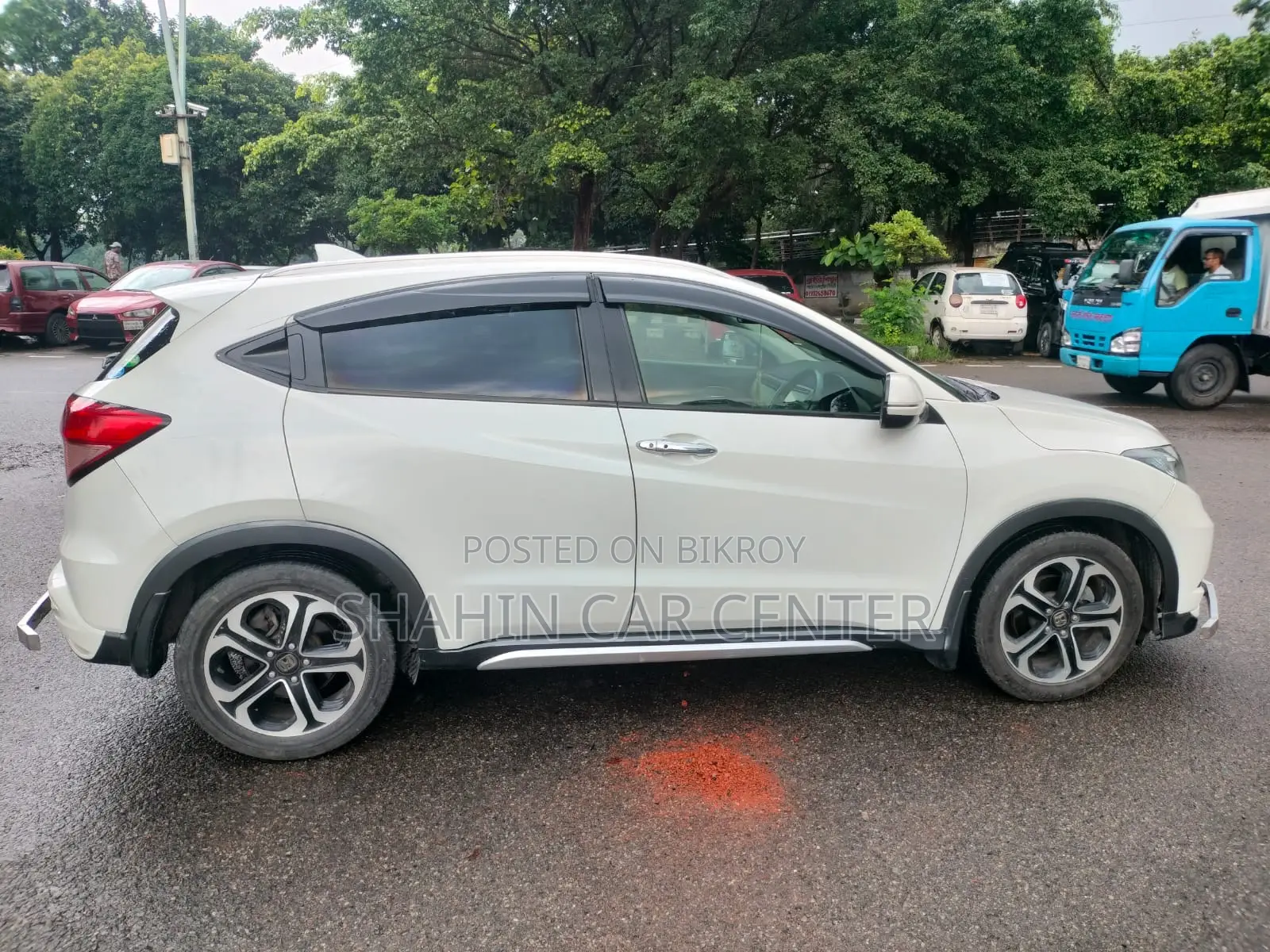Honda Vezel 1.5 Four-Wheel Drive 2015 Pearl