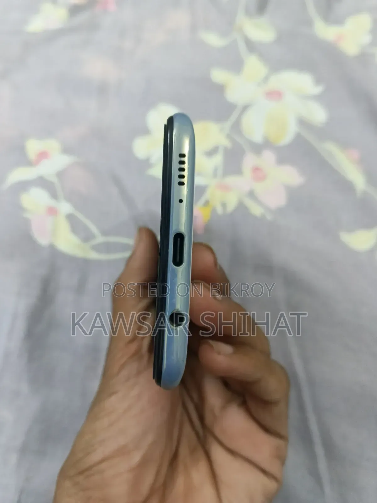 স্যামসাং গ্যালাক্সি এ৫০ ১২৮ জিবি হোয়াইট