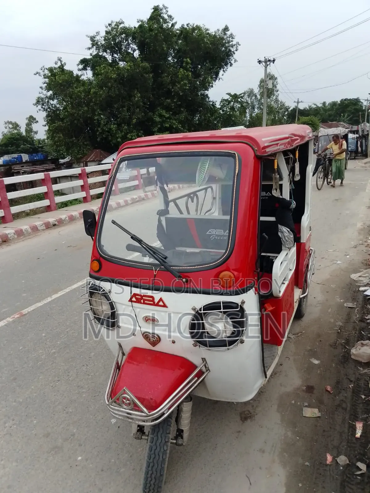 মোটরসাইকেল ২০২৫ লাল