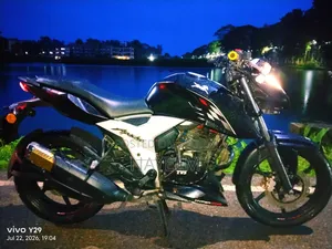 TVS Apache RTR 160 2v Refresh X-connect 2021 Black