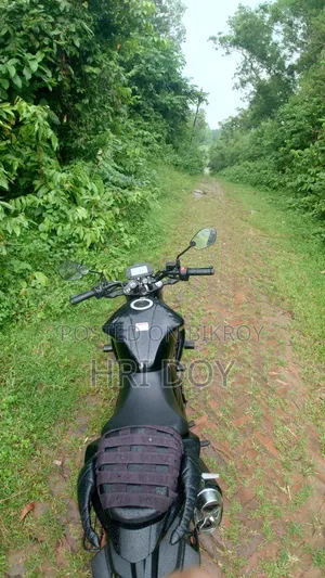 সুজুকি জিক্সার ২০২৫ ব্ল্যাক