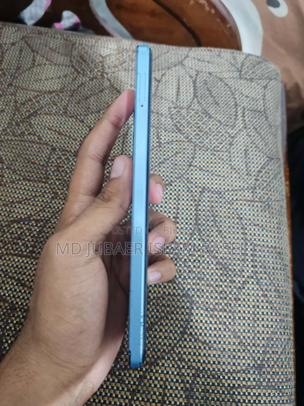 অপ্পো এ৬০ ২৫৬ জিবি নীল