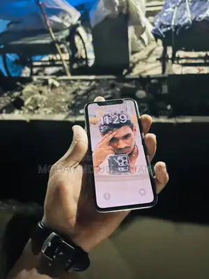 অ্যাপল আইফোন এক্স ৬৪ জিবি হোয়াইট