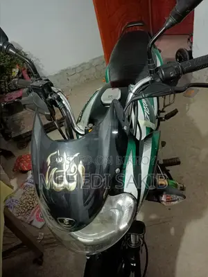 Bajaj Discover 125 2023 Green
