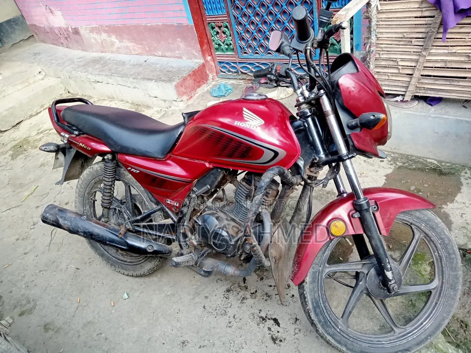 Honda Dream Neo 2018 Red
