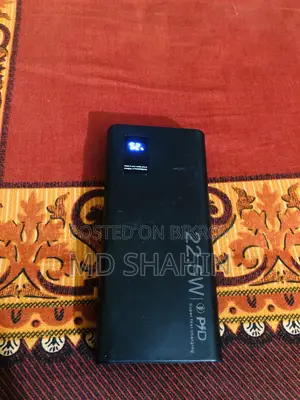 পাওয়ার ব্যাংক ফাস্ট চার্জিং
