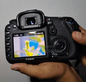 Canon 7d+75-300 Zoom Lens