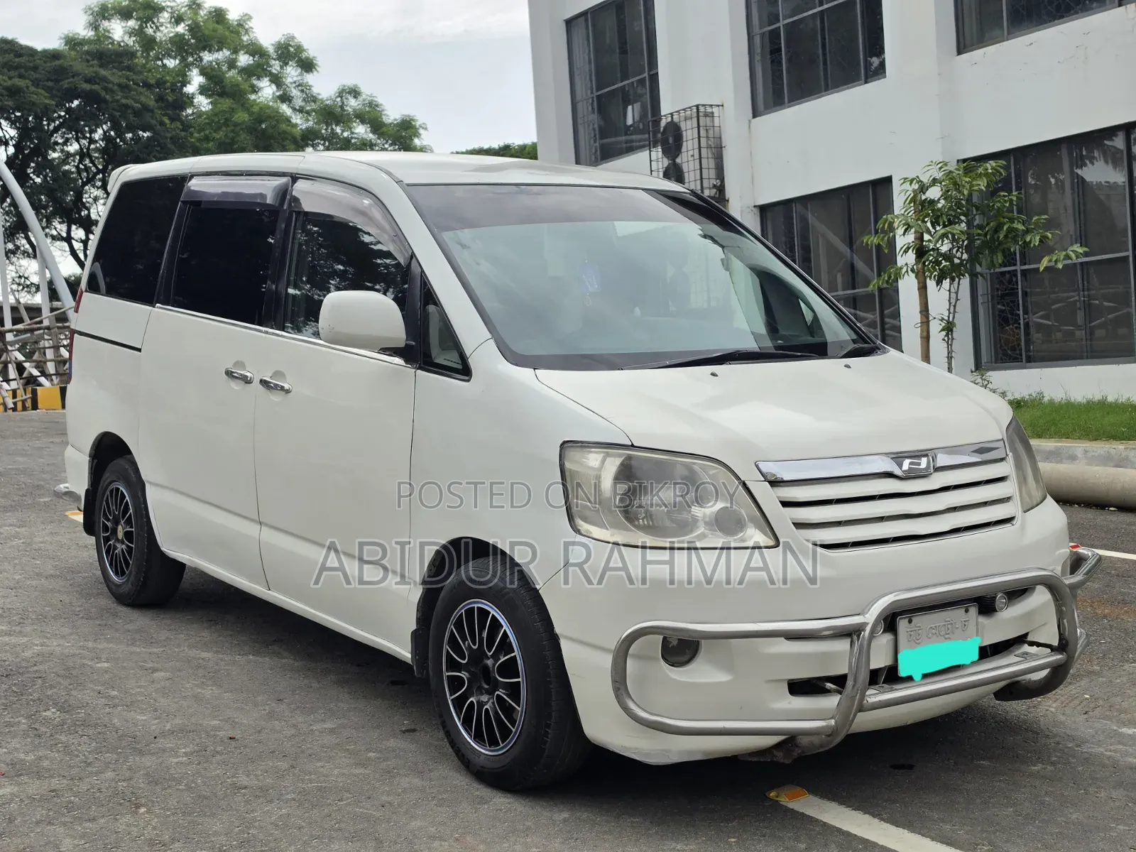 Toyota Noah 2003 Pearl