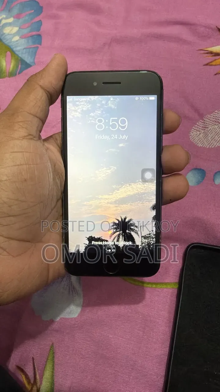 Apple iPhone 7 32 GB Black
