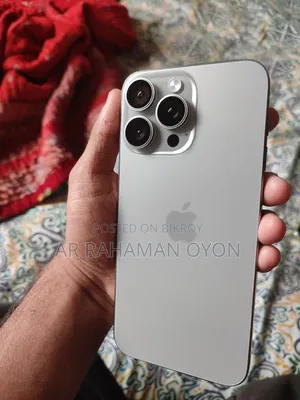 অ্যাপল আইফোন ১৫ প্রো ম্যাক্স ২৫৬ জিবি সাদা