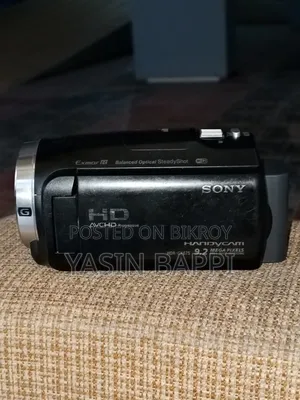 Sony HDR-CX675 Handycam Camcorder Full HD 60x Optical Zoom