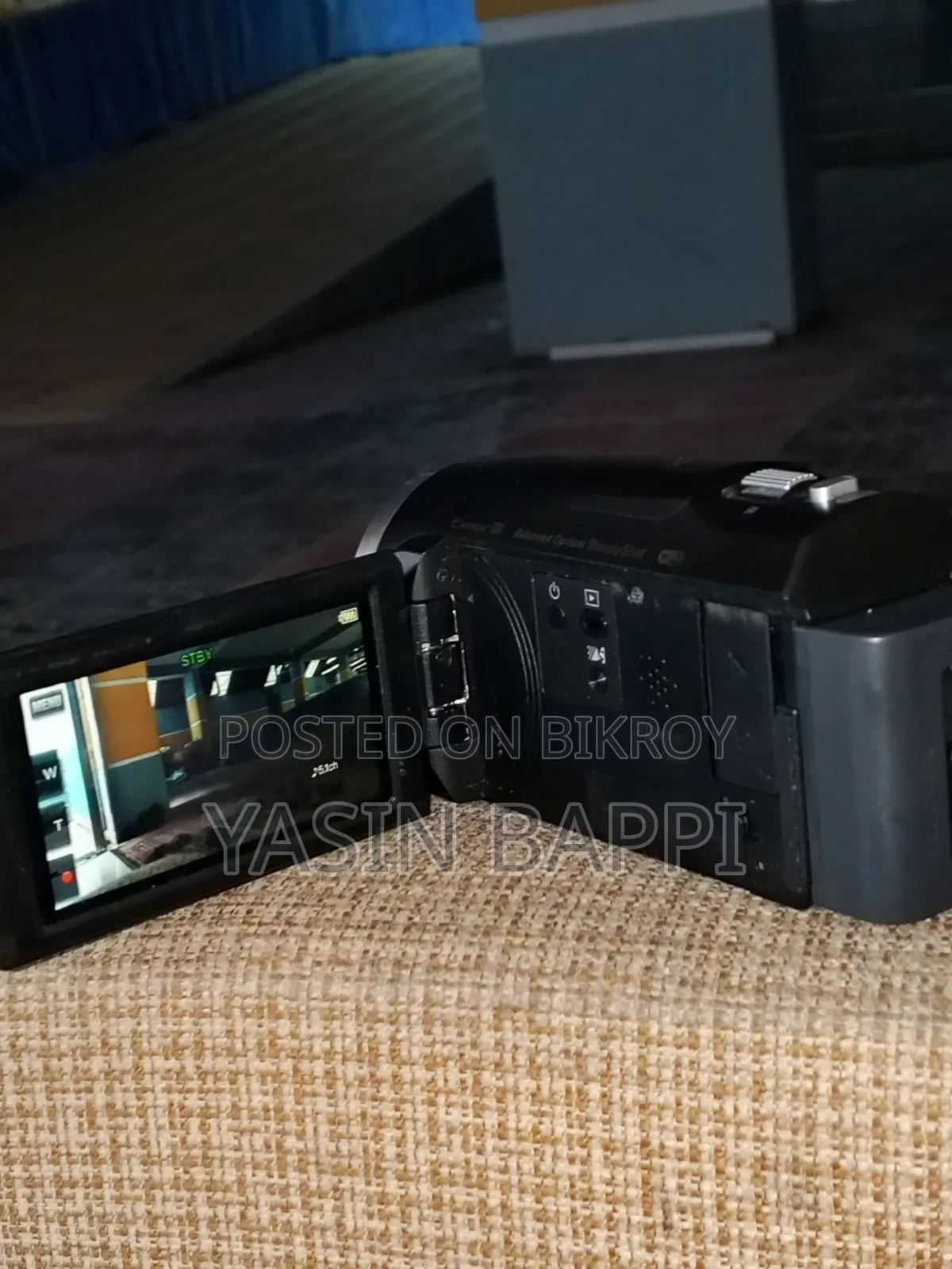 Sony HDR-CX675 Handycam Camcorder Full HD 60x Optical Zoom