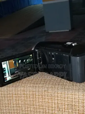 Sony HDR-CX675 Handycam Camcorder Full HD 60x Optical Zoom