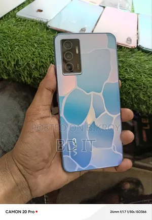 Vivo Y75 128 GB