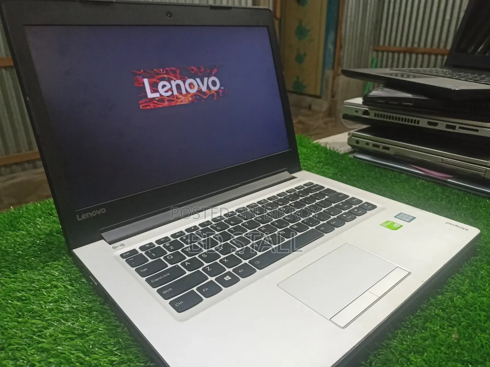 Laptop Lenovo IdeaPad 320 4GB Intel Core I3 SSD 128GB