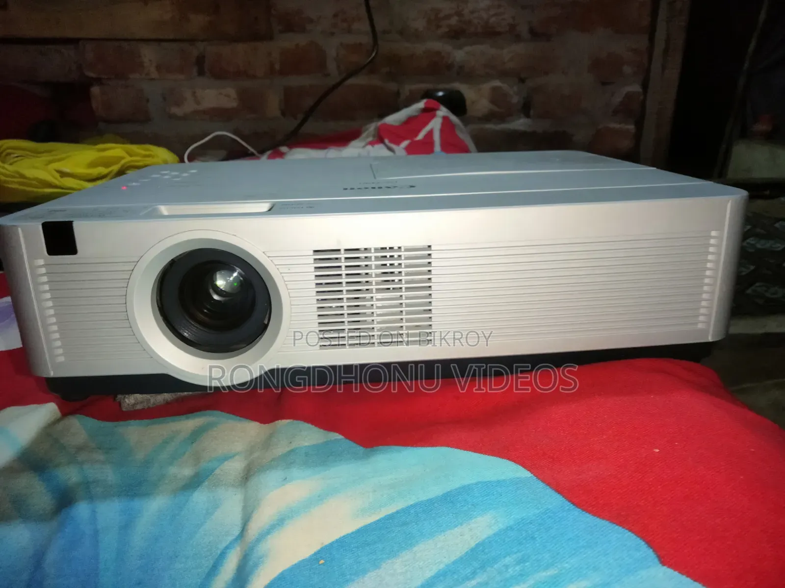 Canon Projector LV 7490