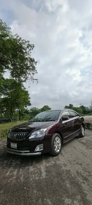 টয়োটা প্রিমিও ১.৫ এফডব্লিউডি ২০১৫ মেরুন